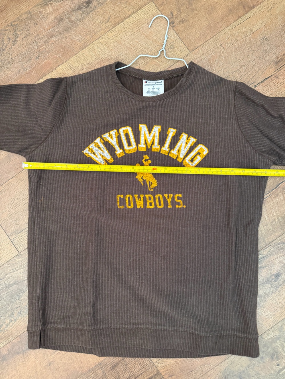 📦 Wyoming Cowboys Waffle Brown Thermal Crewneck Champion Sweater - Picture 8 of 9